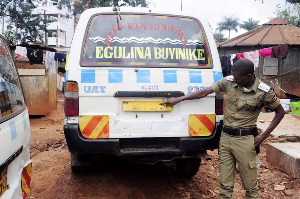 Police Impounds Three Taxis Used In Robbery