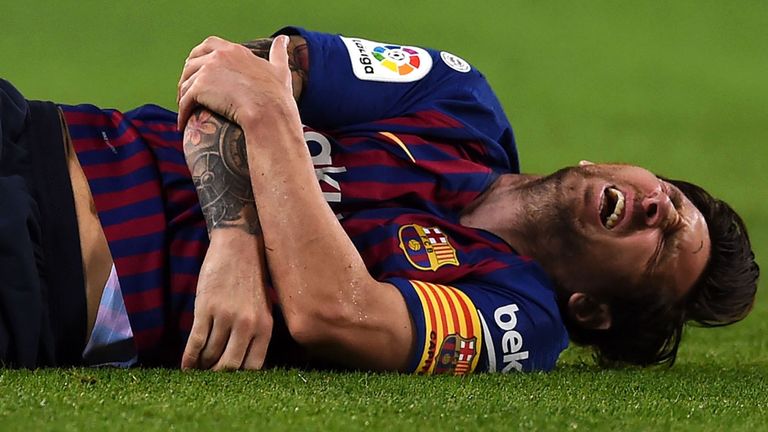 Lionel Messi To Miss El Clasico With Fractured Arm
