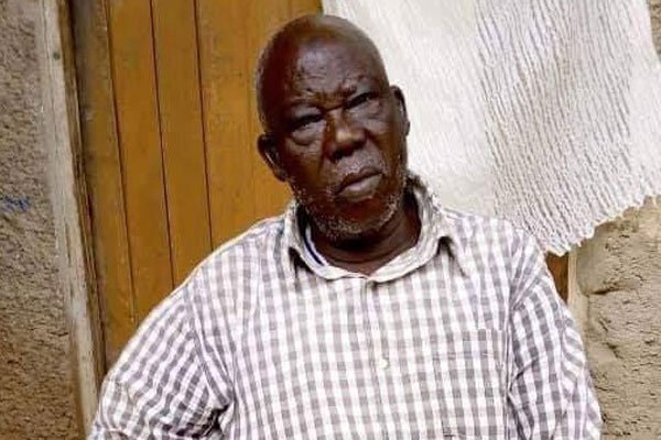 Police Arrest 70 Year Old Omar For Stoning President Museveni’s Car