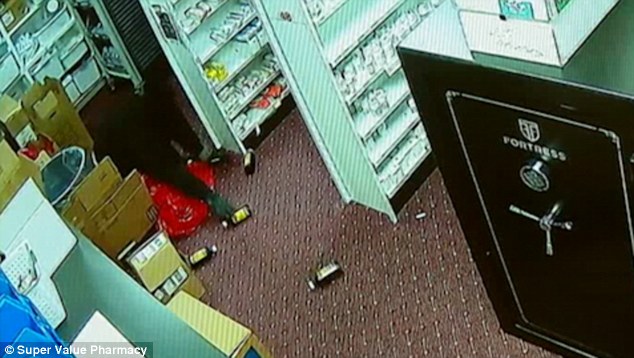 Thugs Break Into Pharmacy, Take Off With Money, Drugs