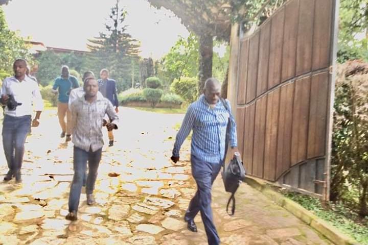 Dr Besigye Escapes From Police, Intercepted In Kampala In Armoured Car