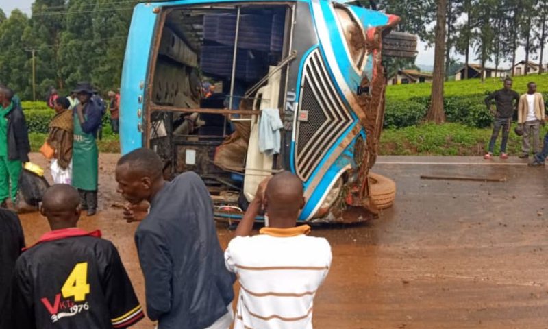 Scores Feared Dead After Baby Coach Overturns In  Nasty Accident Along Fort Portal-K’la R’d