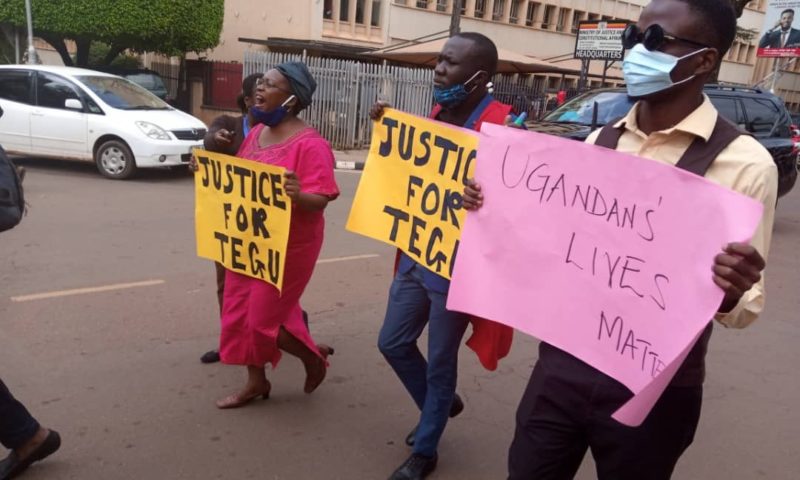 Dr.Stella Nyanzi, Muk Students Arrested Over ‘Justice For Tegu’ Protest