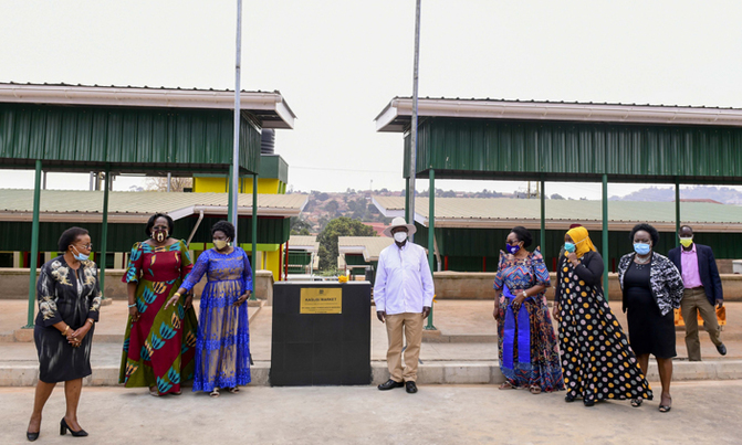 Museveni Commissions Kasubi Market, Lubigi Drainage Channel, Warns KCCA Corrupt Officials