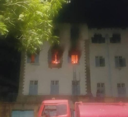 Just In: 2nd Fire Breaks Out At Makerere University After President Museveni’s Address