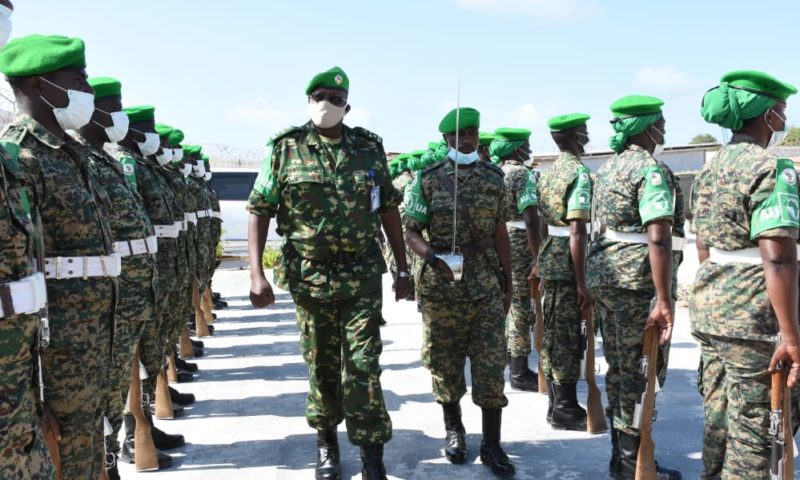 New AMISOM Force Commander Gen.Diomede Ndegeya Pays Maiden Visit To UPDF In Somalia