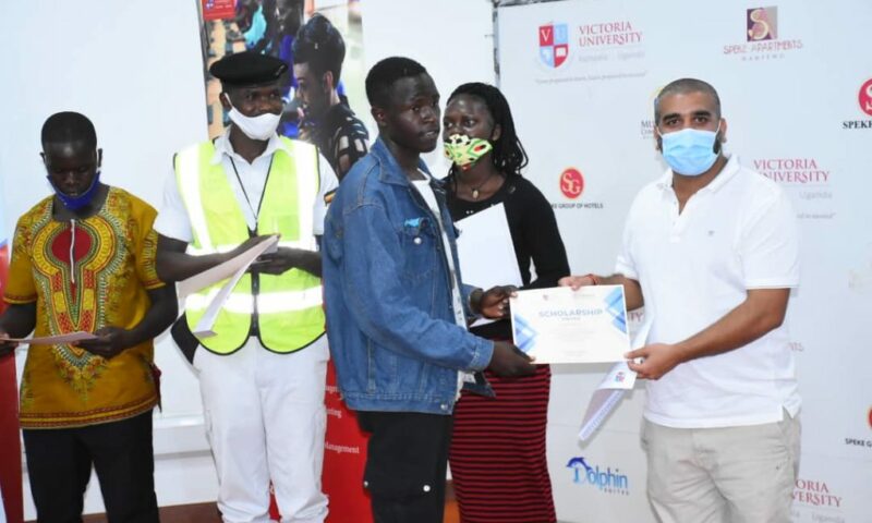 Pomp & Glamour As Traffic Officer, Four Others Scoop Juicy Scholarships At Victoria University
