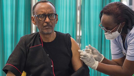 Rwanda’s Kagame Challenges Other Leaders As He Becomes First East African President To Be Vaccinated