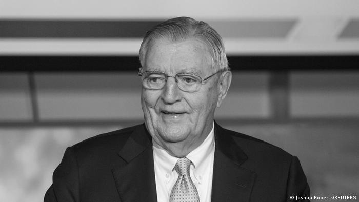 Walter Mondale: Former US Vice President Dies Aged 93