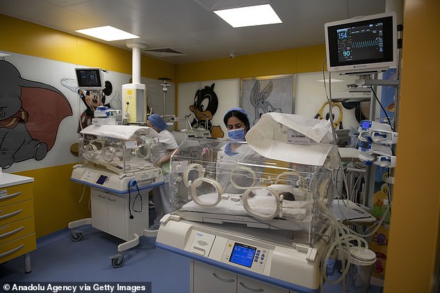 Shocking: South African Woman Breaks World Record After Giving Birth To 10 Babies At Once