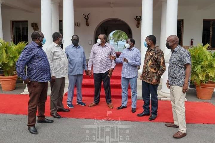 Deal Sealed: Uhuru Dumps His Deputy Ruto, Agrees To Support Opposition Strongman Raila Odinga!