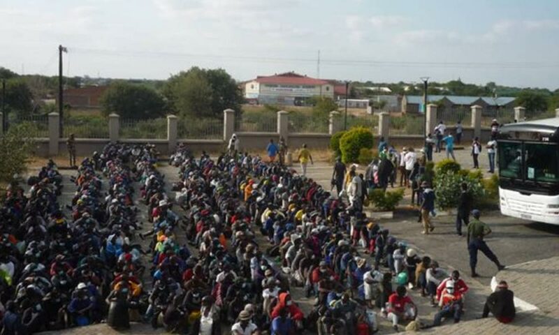 Nearly 90000 Zimbabweans Arrested And Deported From South Africa