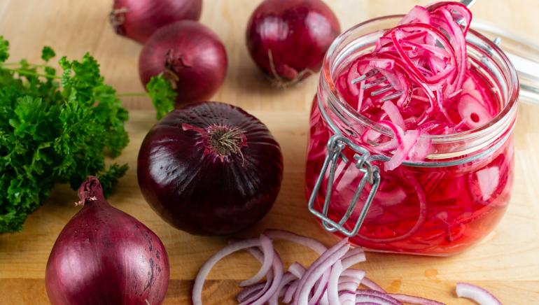 From Better Libido To Healthy Heart, These Are 10 Health Benefits Of Eating Raw Onions