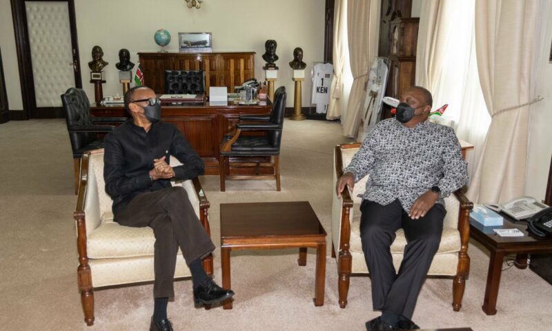 President Kagame Flies To Nairobi, Holds Special Talks With Kenyatta On Trade & Transport