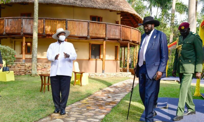 President Museveni Meets S.Sudan’s Salva Kiir, Discuss Peace & Security