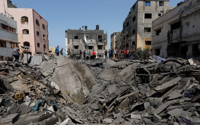 Israel, Palestine Trade Fire In The Skies, Gaza Badly Smashed By War Planes