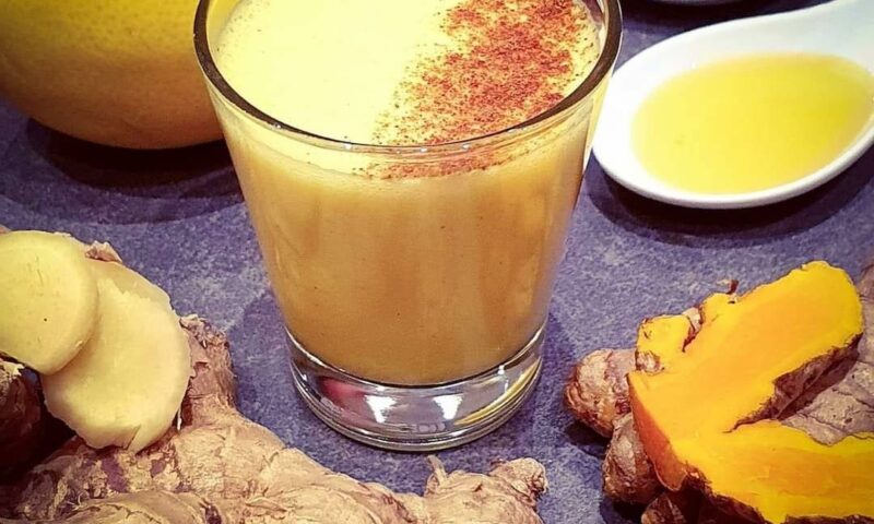 Health Alert! Here Are 10 Benefits Of Turmeric And Ginger & How To Use It
