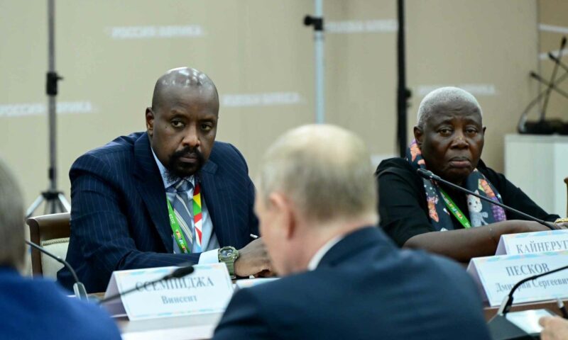 Museveni, Muhoozi Meet Putin, Woos Russian Investors To Invest In Uganda’s Oil Sector & Nuclear Power Energy